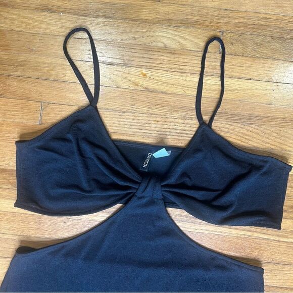 H&M Divided Triangle Top MINI BODYCON DRESS IN BLACK - Picture 6 of 13